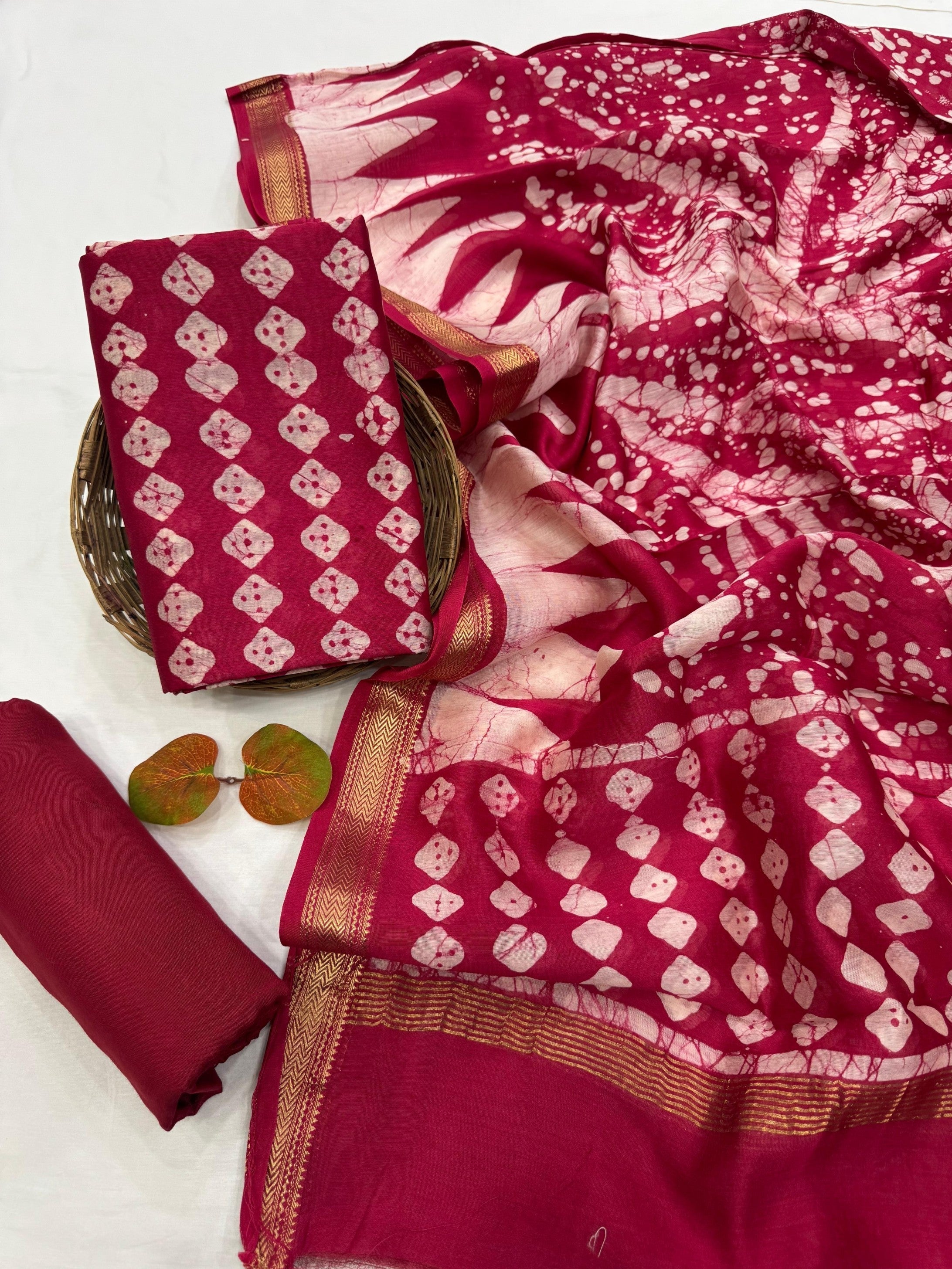 Maheshwari Silk Red Geometrical Dress Material – Handloom fabric for wholesale, boutique, and designer ethnic wear collections